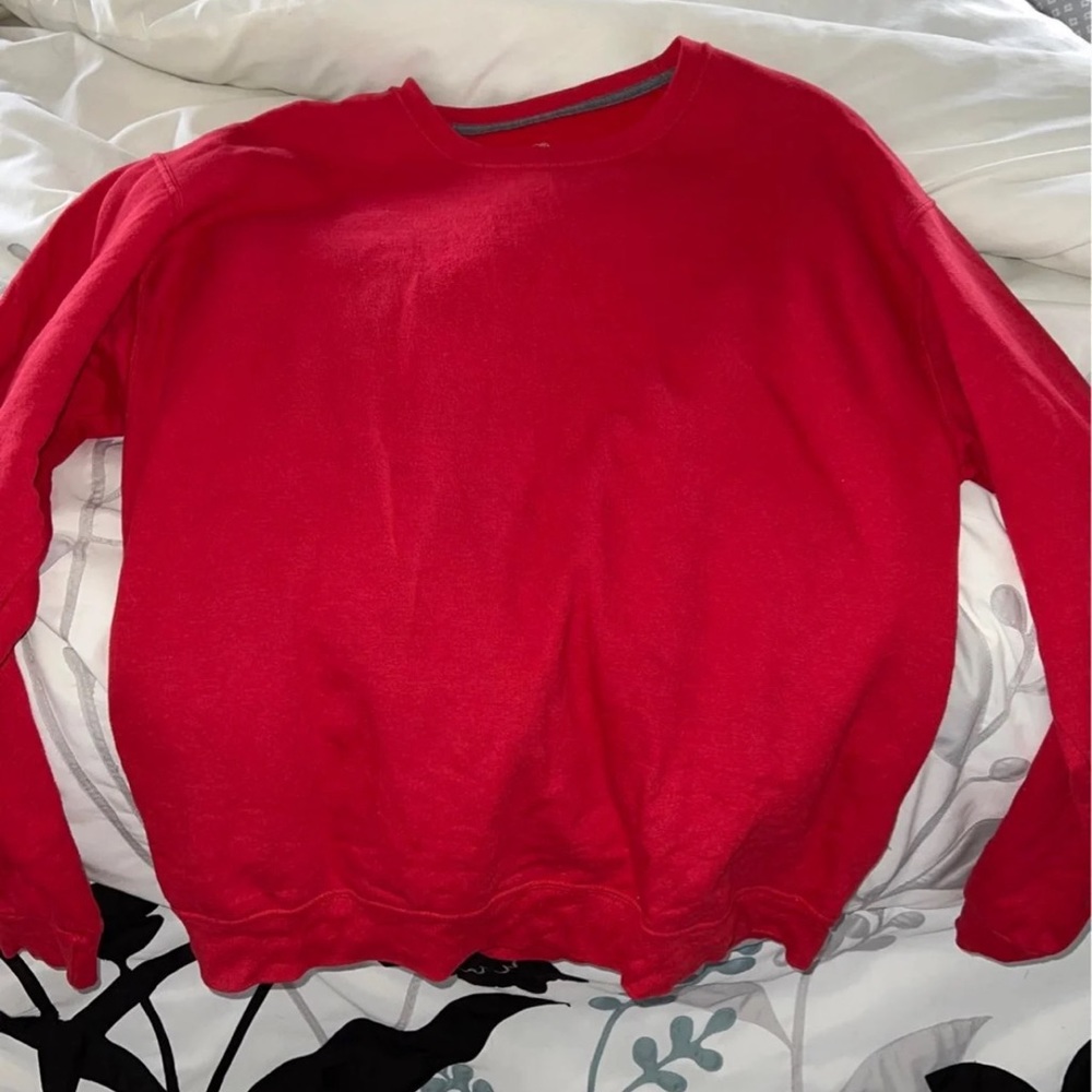 large men’s crewneck